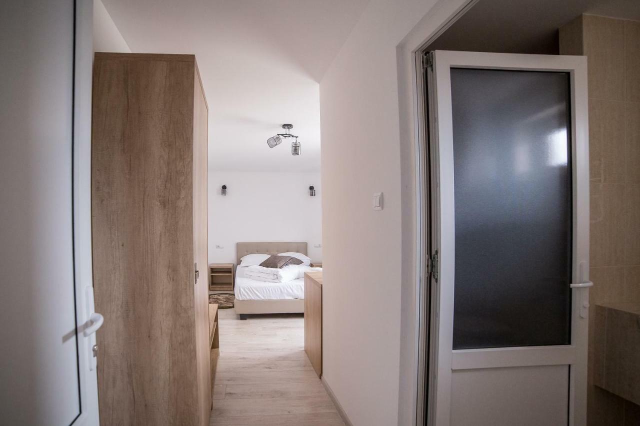 Hotel Casa Burduhos Câmpulung Moldovenesc Exteriér fotografie